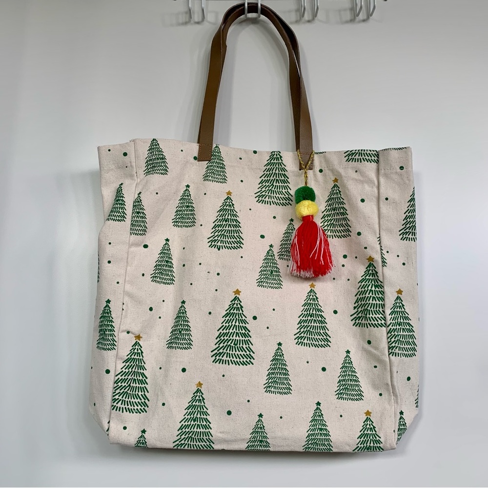 Canvas Pom-Pom tote